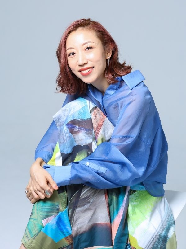 スタイリストりさ　服の話を社会の話に