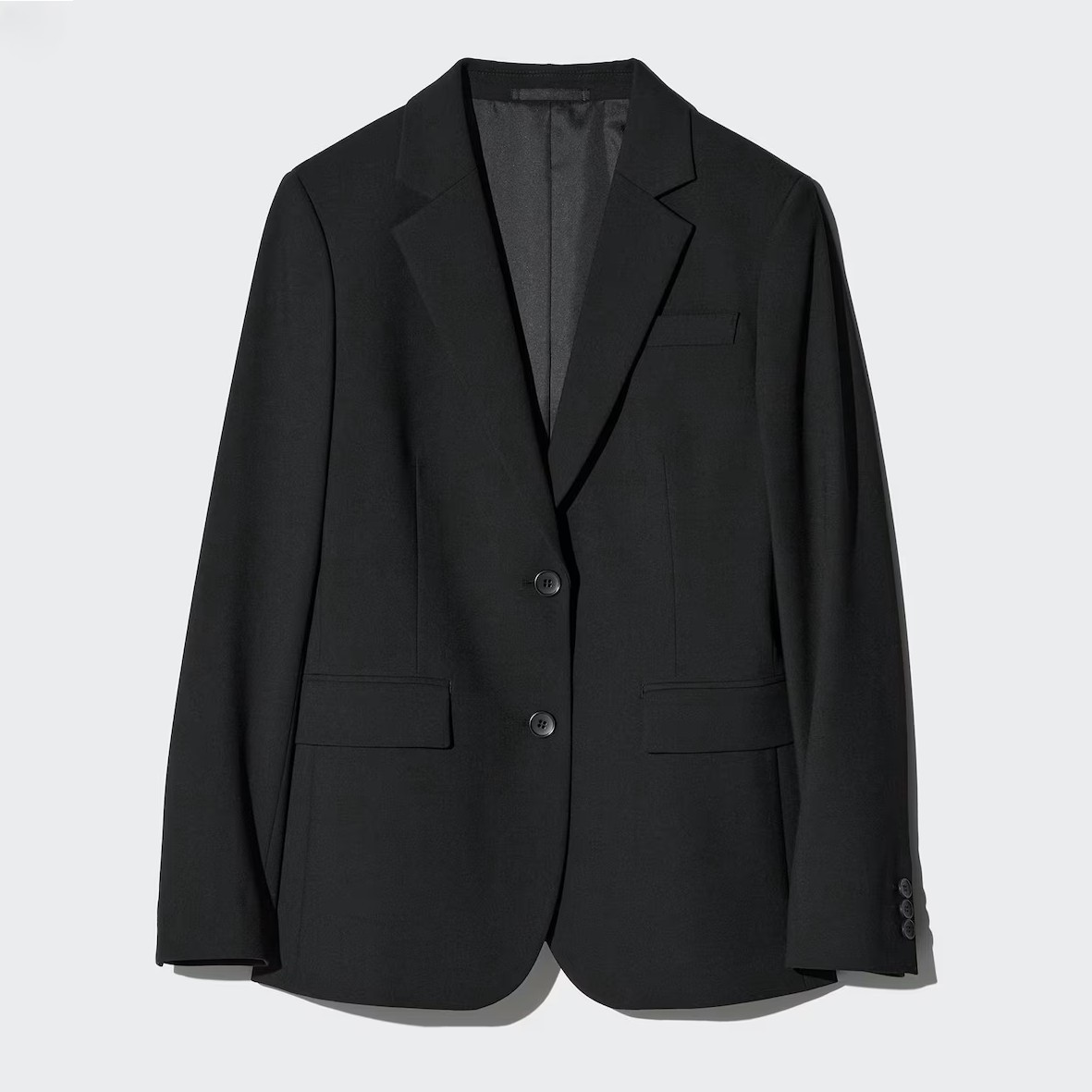 ユニクロで買える大きいサイズの喪服