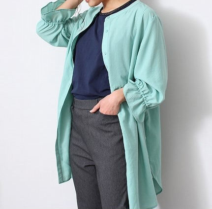 バンドカラー チュニック シャツ MBミントブリーズの50代60代ぽっちゃりさんにおすすめコーデ