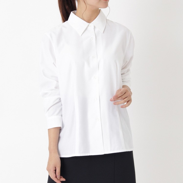 シャツ・ブラウスはバストサイズをチェック