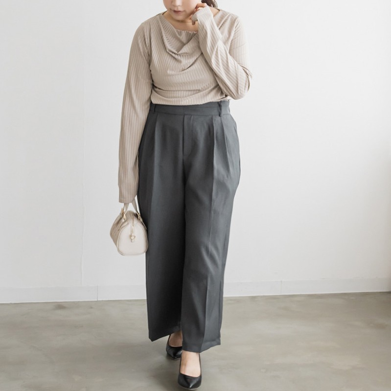 脚長ワイドパンツ着こなしのコツは「ウエストの見せ方」