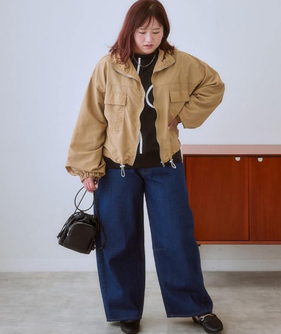 ワイドパンツは素材に注意！カジュアルもきれいめも自在なトレンドコーデに