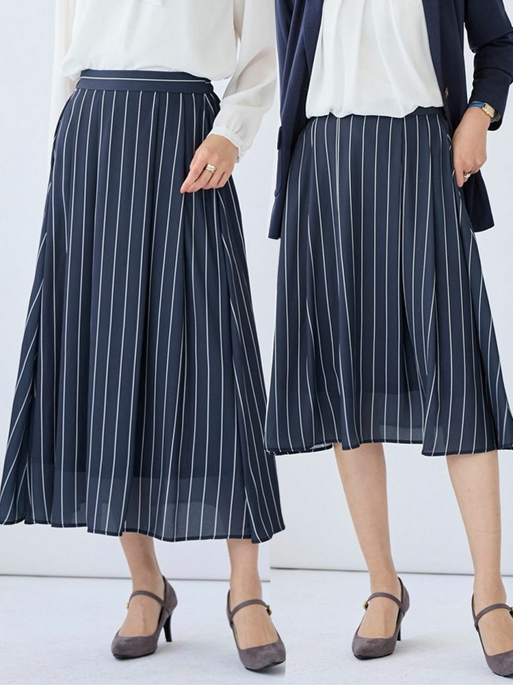風なびくシフォンフレアスカート