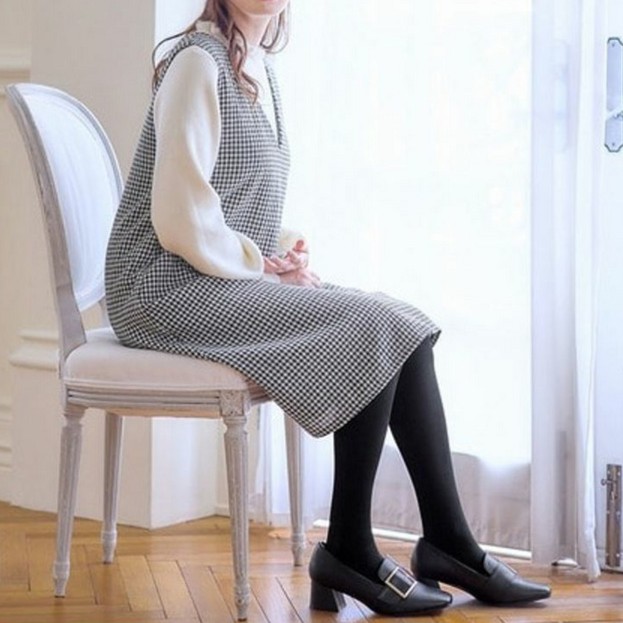 秋冬スカートにぴったり！モカムース系タイツであったか美脚＆着痩せコーデ