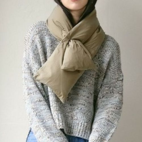 リバーシブルで着回し自在！フェミニンなダウンコートで冬のおしゃれを楽しむ