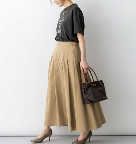 【春スカートの選び方①】シルエットは「Aライン」か「Iライン」の二択