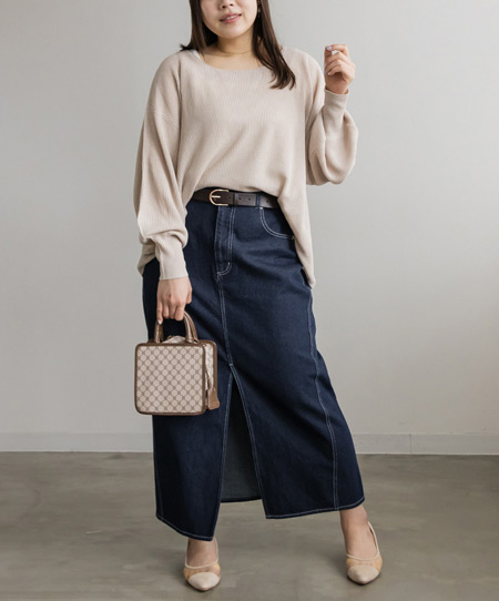 40代ぽっちゃりさん向けデニムスカートコーデ|上品かつ体型カバーがキーワード