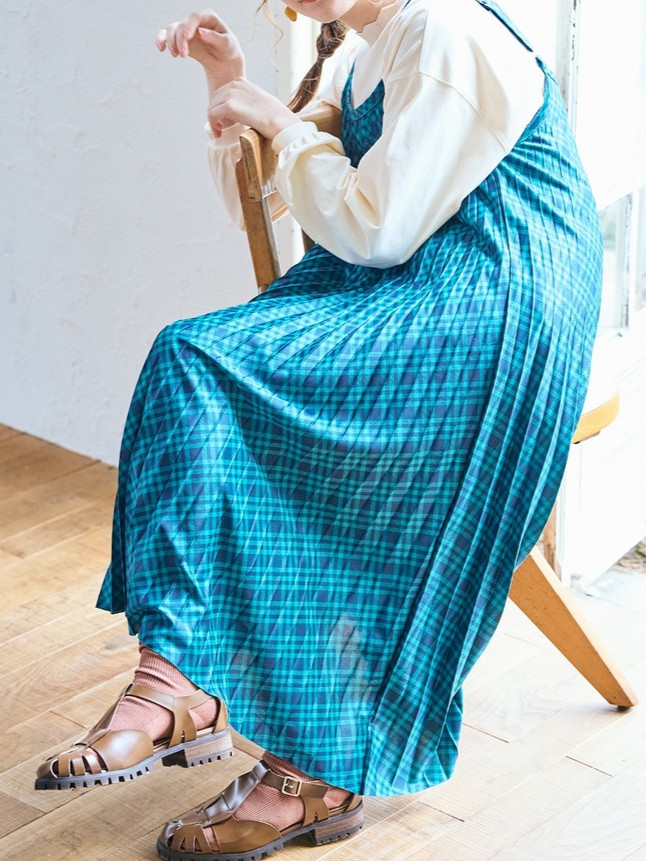 友人とわいわい楽しむお花見に！動きやすくて可愛いふんわりプリーツワンピ