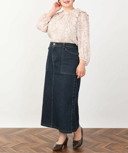 春のぽっちゃりデニムスカートコーデ|軽やかで華やかに