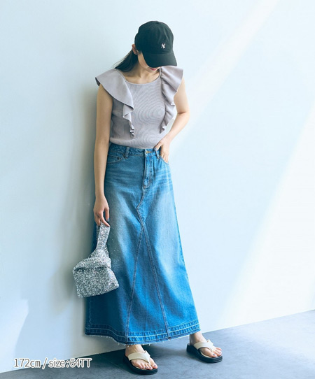 夏のぽっちゃりデニムスカートコーデ|涼しげ×きれい見え