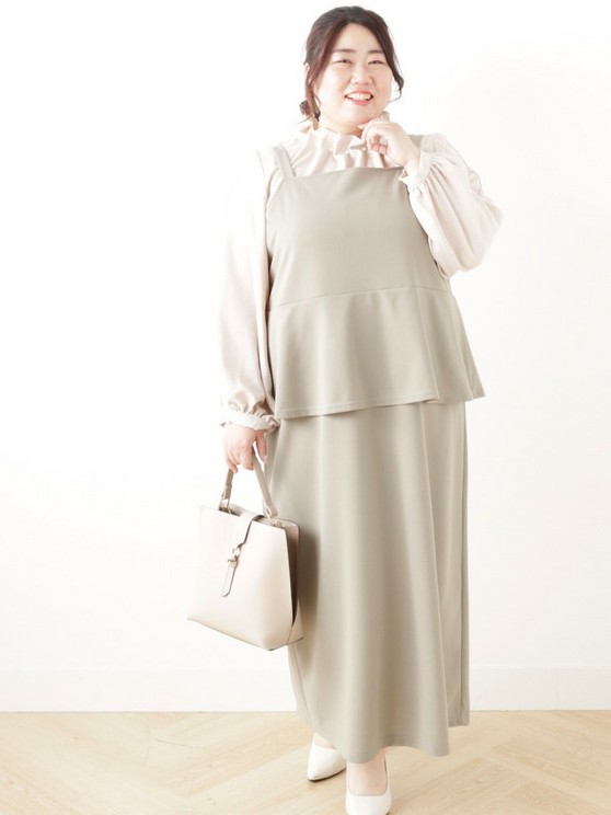 セットアップ風できちんと見え◎ストレッチ素材で食べ歩きも楽ちんな大人のジャンスカ