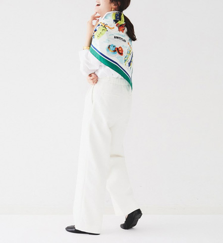 着脱しやすいカーディガンやストールの活用