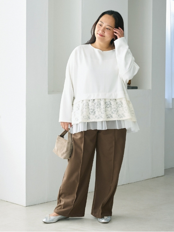 【バレエシューズ】ヒールなしでも上品に♡パンツコーデに甘さを足すフェミニンスタイル