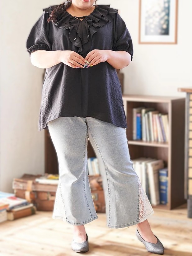 Q. 定番カラーの「黒チュニック」ですが、夏に着ると重たくて地味に見えませんか？
