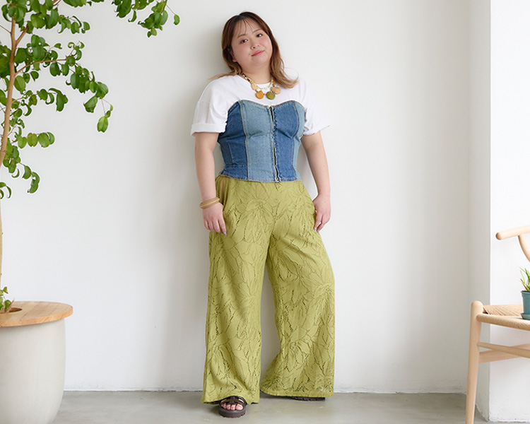 20代ぽっちゃりさんのトレンド夏コーデ　スタイルアップ抜群！デニムビスチェコーデ