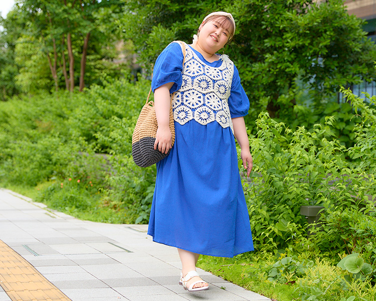 30代ぽっちゃりさんのトレンド夏コーデ　クロシェビスチェ×ワンピースコーデ
