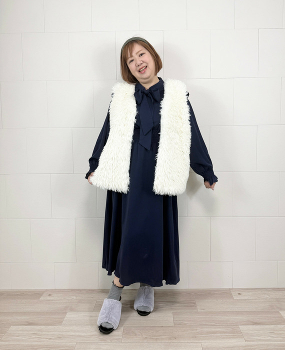 大きいサイズ　ファーベストを使った上品ぽっちゃりコーデ