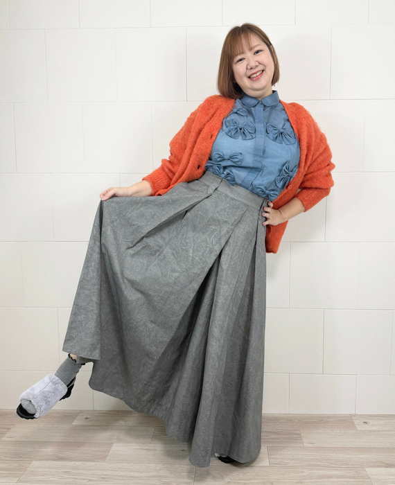 大きいサイズリボンデザインを取り入れたぽっちゃりコーディネート