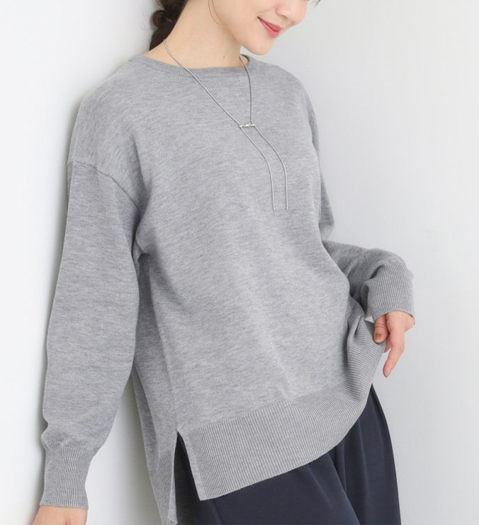 サイドスリットニット