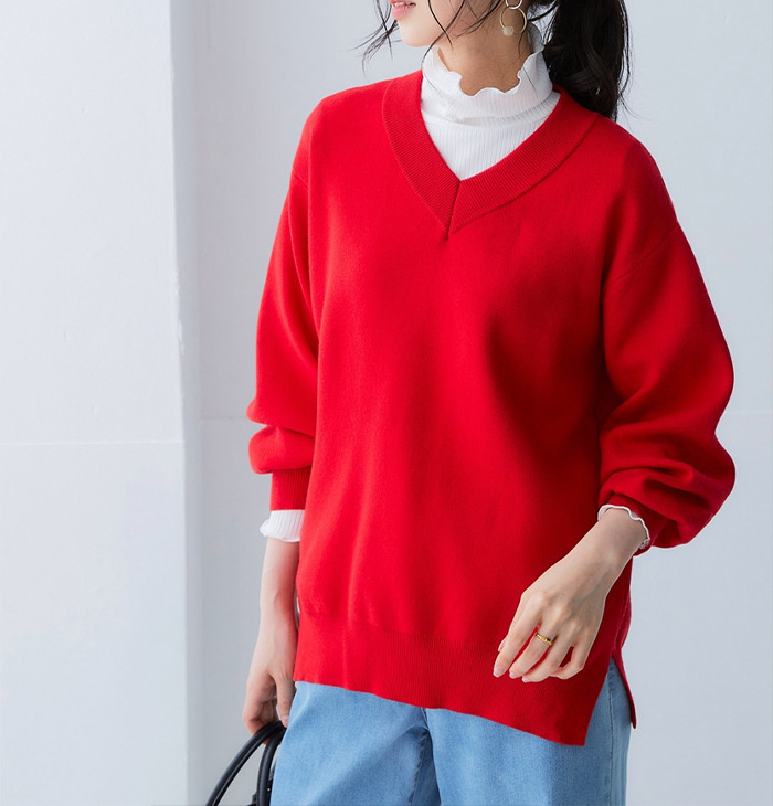 スウェットライクVネックニット