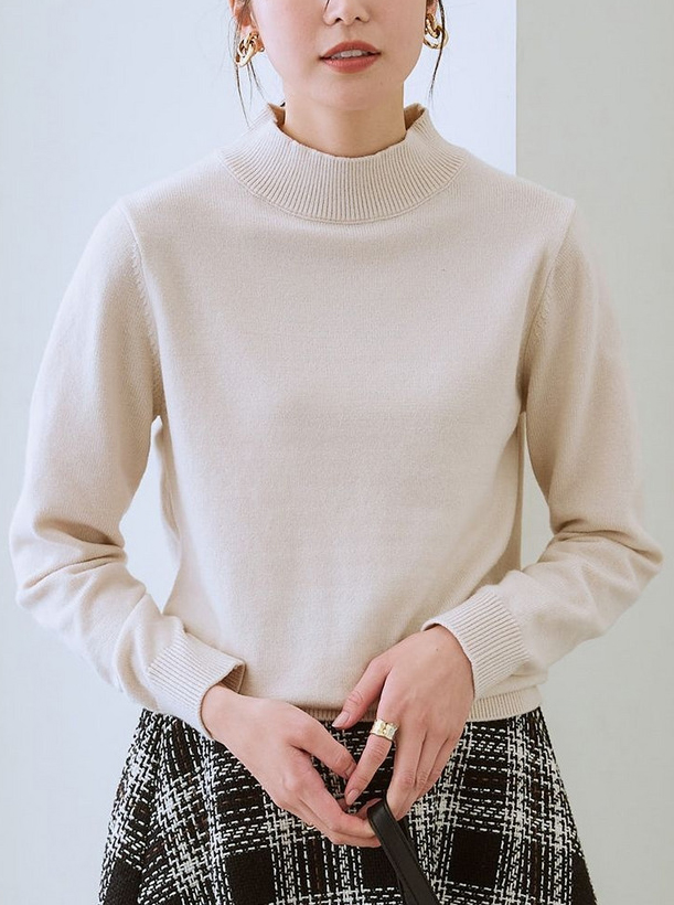 ハイネックニット