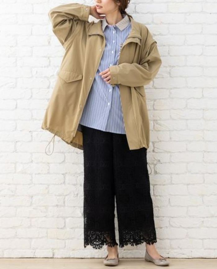 大きいサイズ脱ぎやすい薄手のアウターを使ったコーディネイト