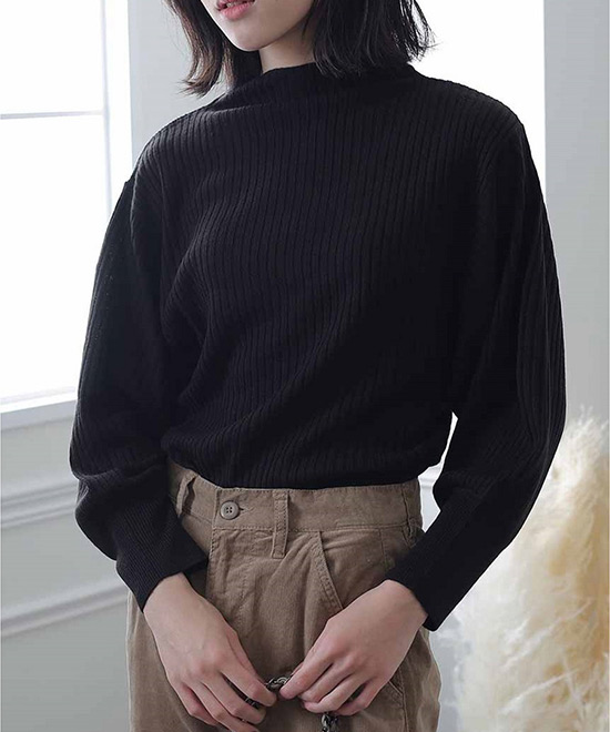 リブニットボトルネックトップス