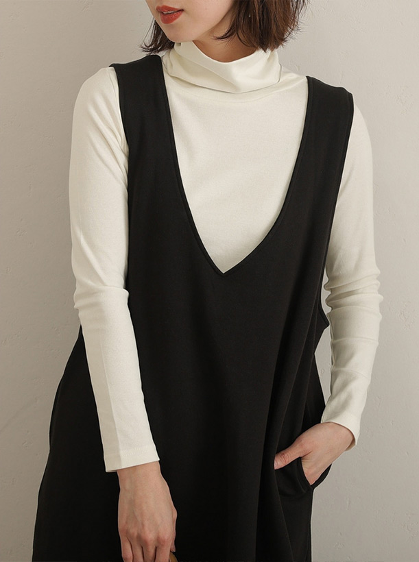 コットンハイネックカットソー