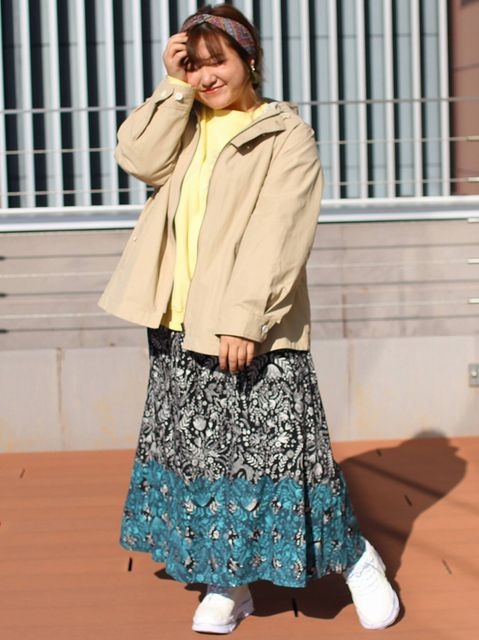 マキシスカートやワイドパンツ